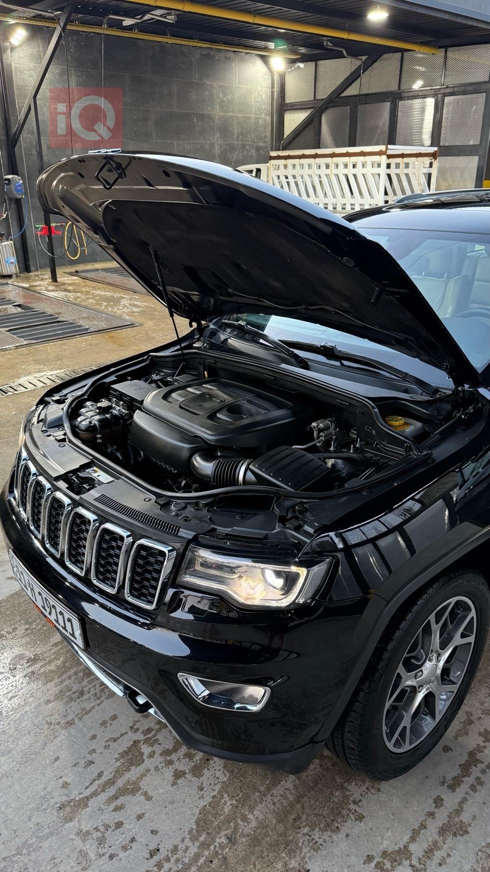 جيب جراند شيروكي